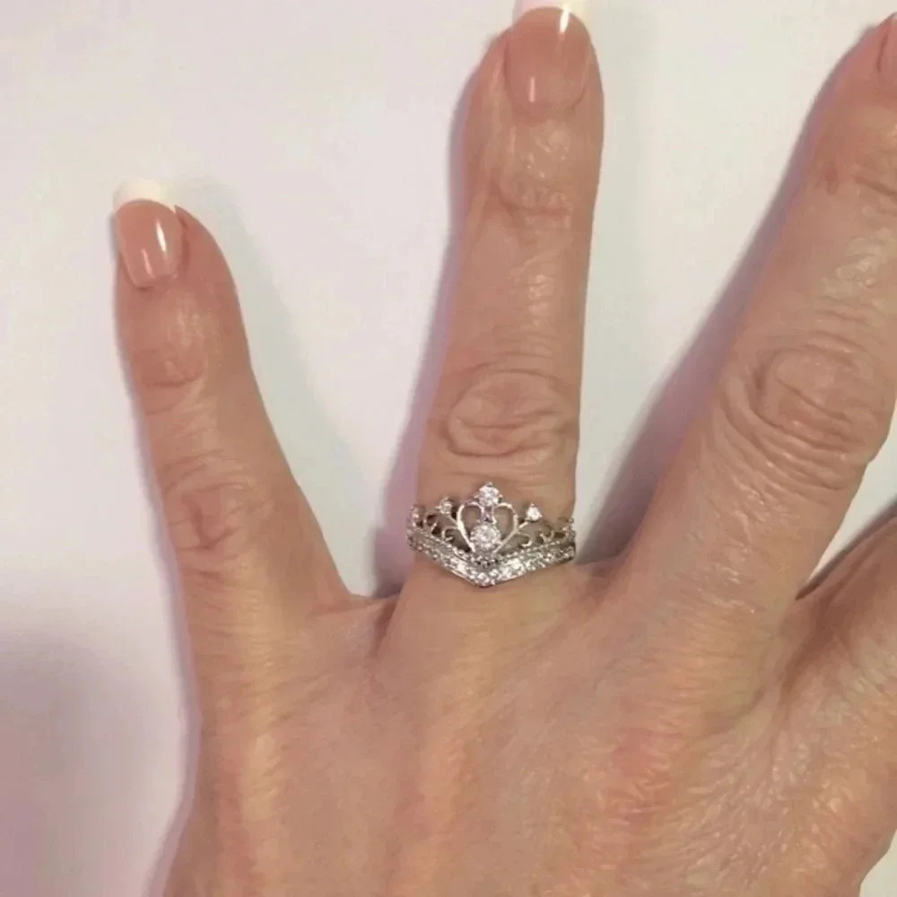 925 Sterling Silver Queen Princess Crown Ring - Picture 2 of 5